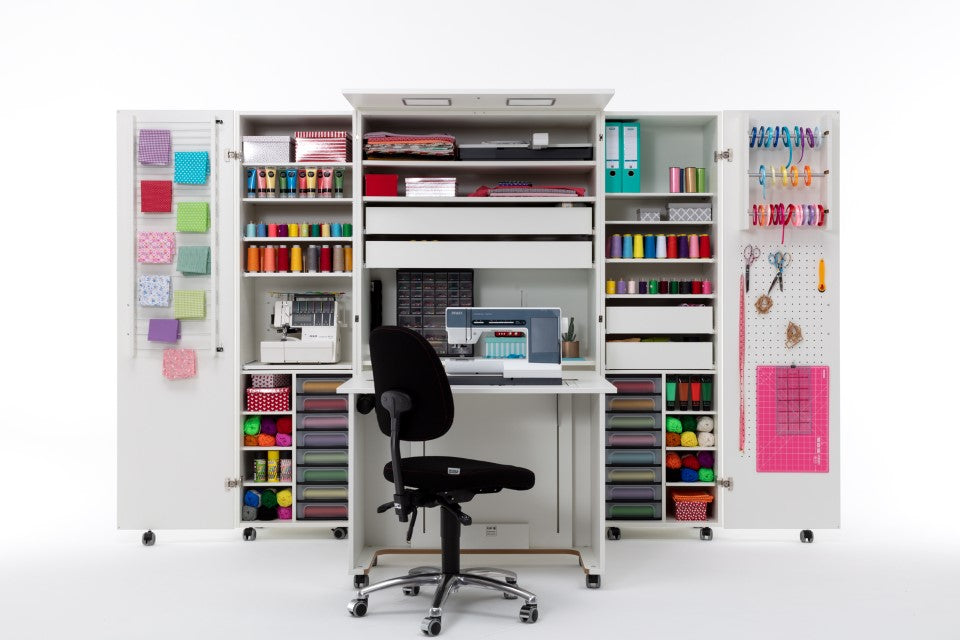 Armadio creativo per stanza del cucito base