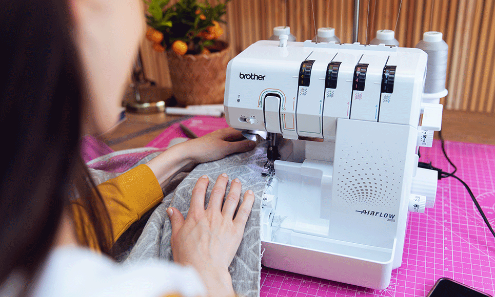 Brother Airflow 3000 Tagliacuci con infilatura ad aria