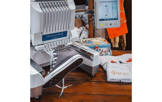 Brother BEaaS Name Designer Software per la vendita del ricamo