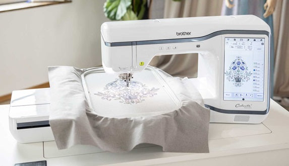 Brother Innov-is Celeste CX1e macchina per ricamare