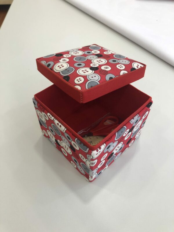 Boîte d'accessoires – boutons