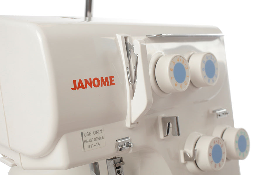 Janome 8002D - Tagliacuci