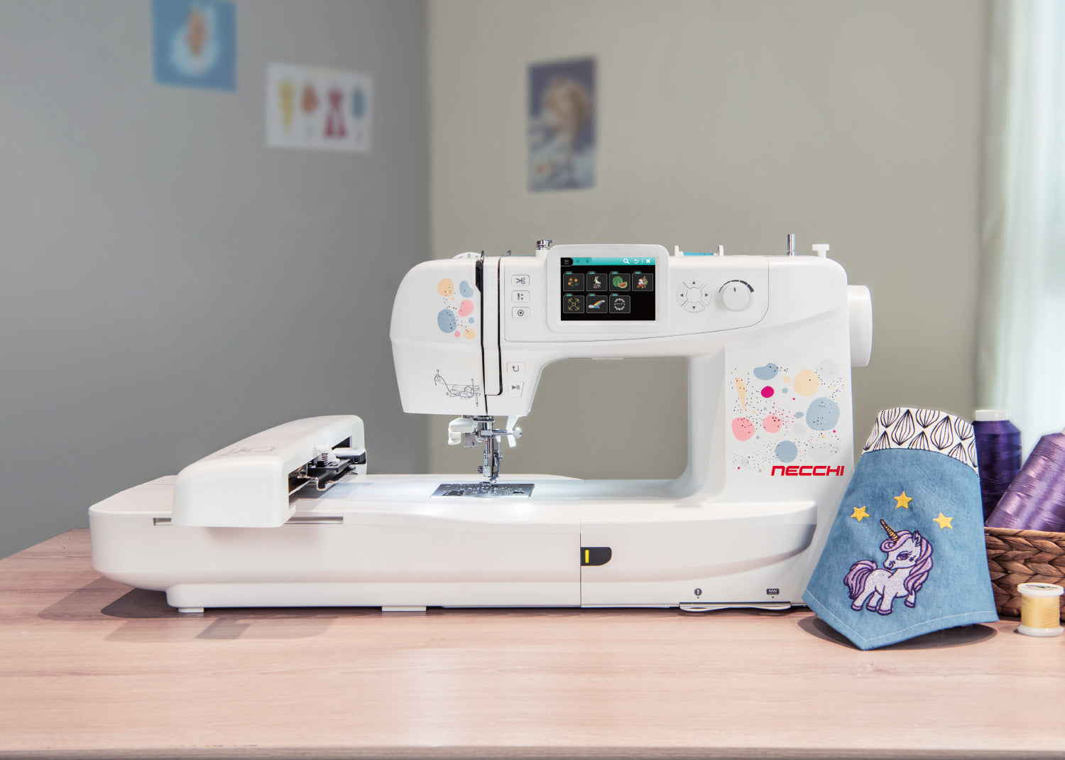 Necchi Sweet NE210 Macchina per Cucire e Ricamare