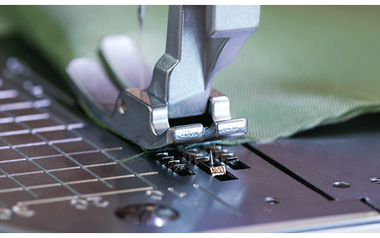 Brother PQ1600S macchina per cucire lineare semi artigianale