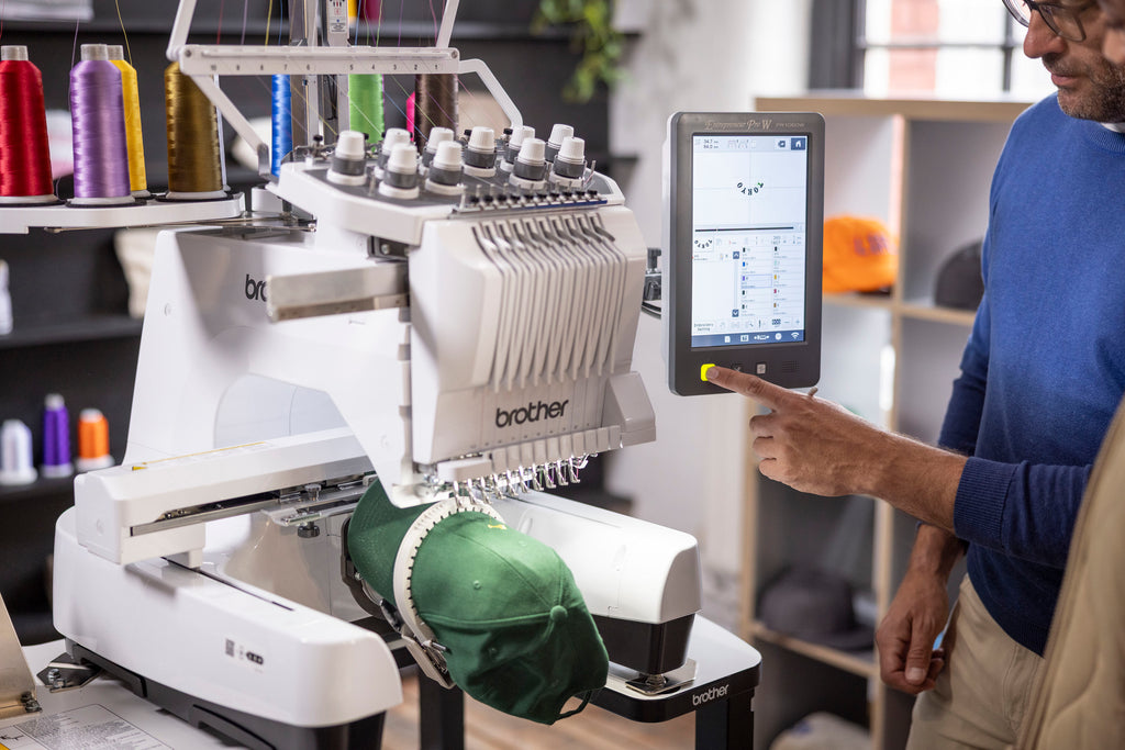 Brother PR1060W macchina per ricamare semi-professionale a dieci aghi