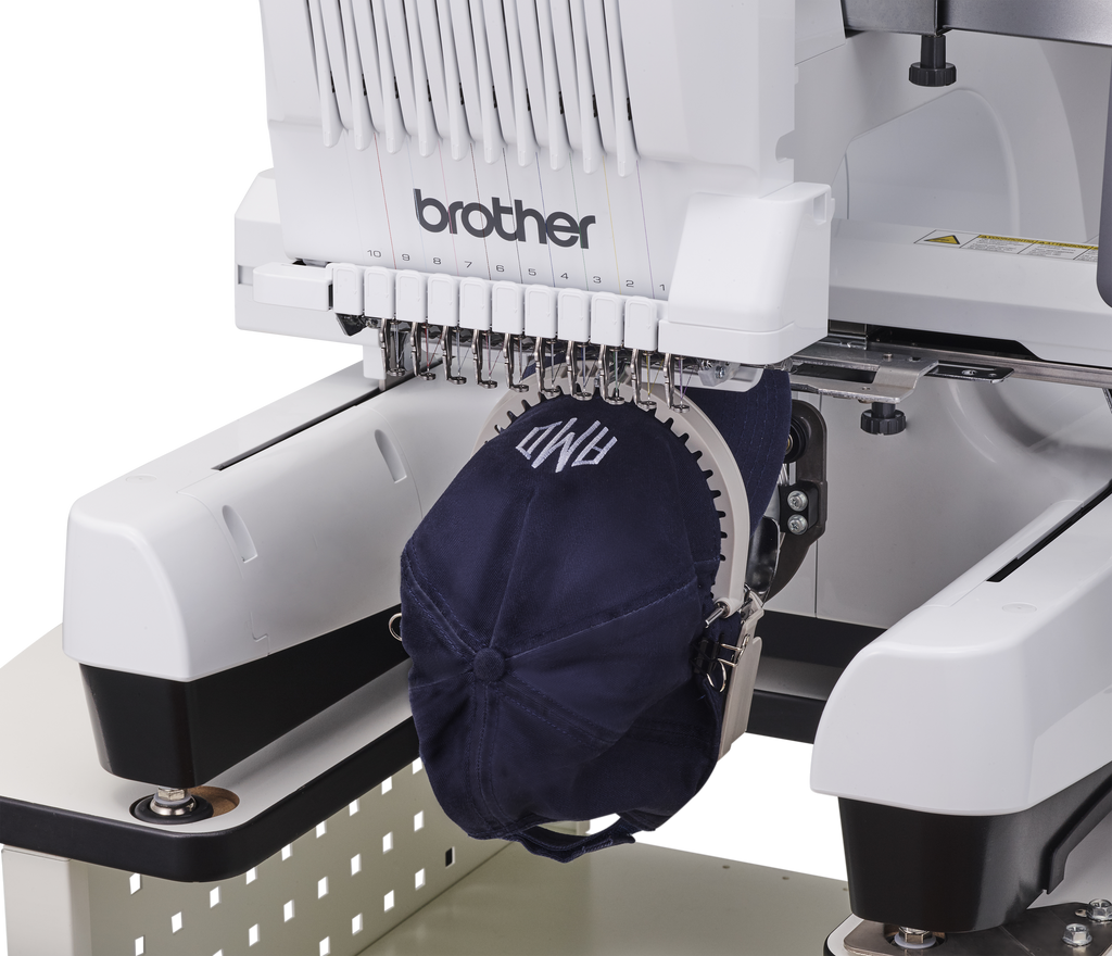 Brother PR1060W macchina per ricamare semi-professionale a dieci aghi