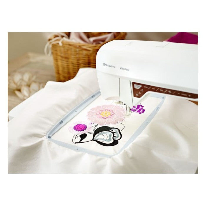 Husqvarna Viking Designer Topaz 40 Macchina per cucire e da ricamo