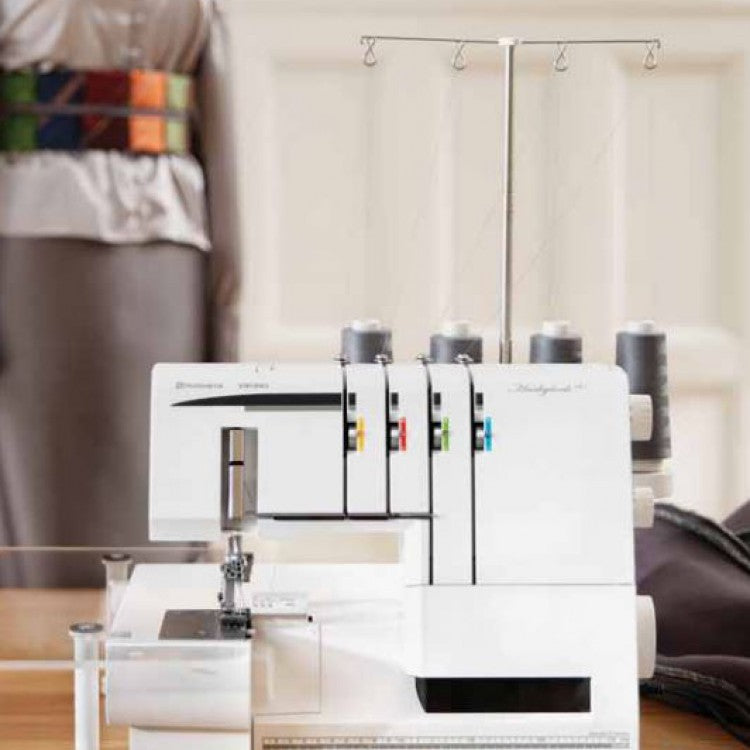 Husqvarna Viking Huskylock S 21 Tagliacuci con punto copertura