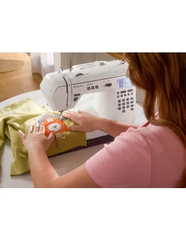 Macchina per cucire elettronica Husqvarna Viking Onyx 30