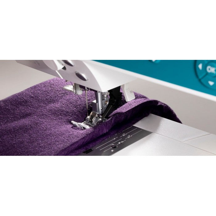 Machine à coudre électronique Pfaff Ambition 620