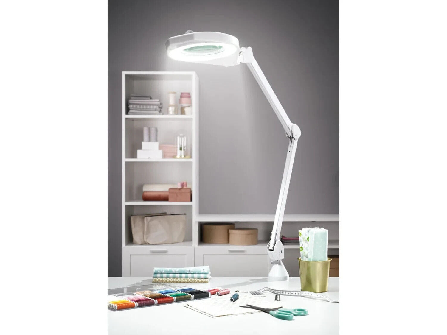 Clamp table lamp