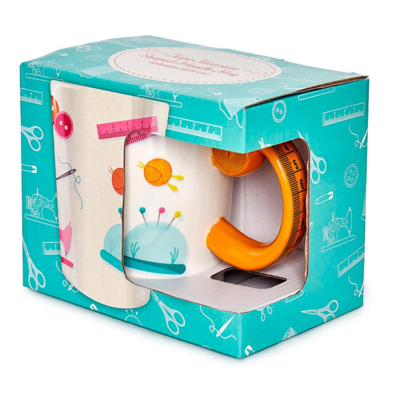 Tazza con disegni sul cucito