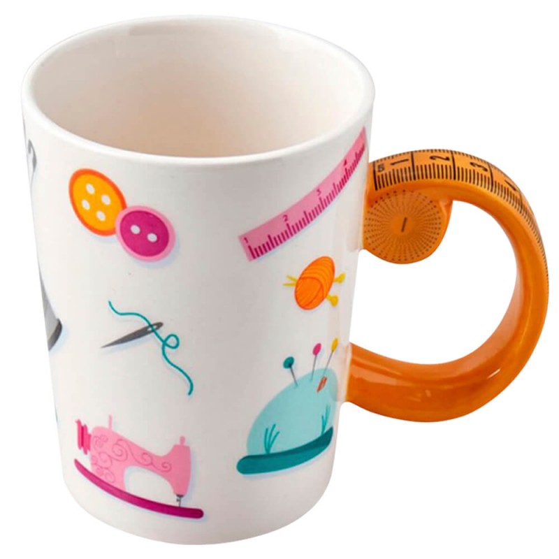 Tazza con disegni sul cucito