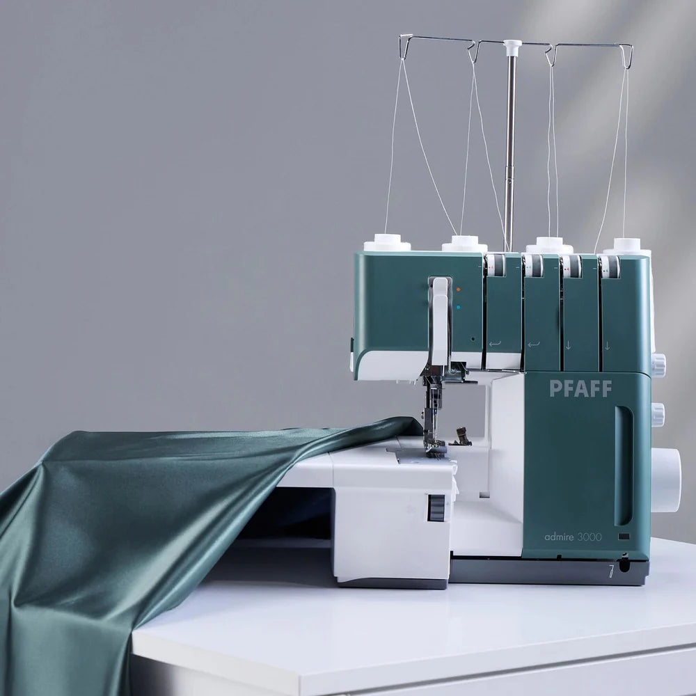 Tagliacuci Pfaff Admire 3000 con Piano di prolunga
